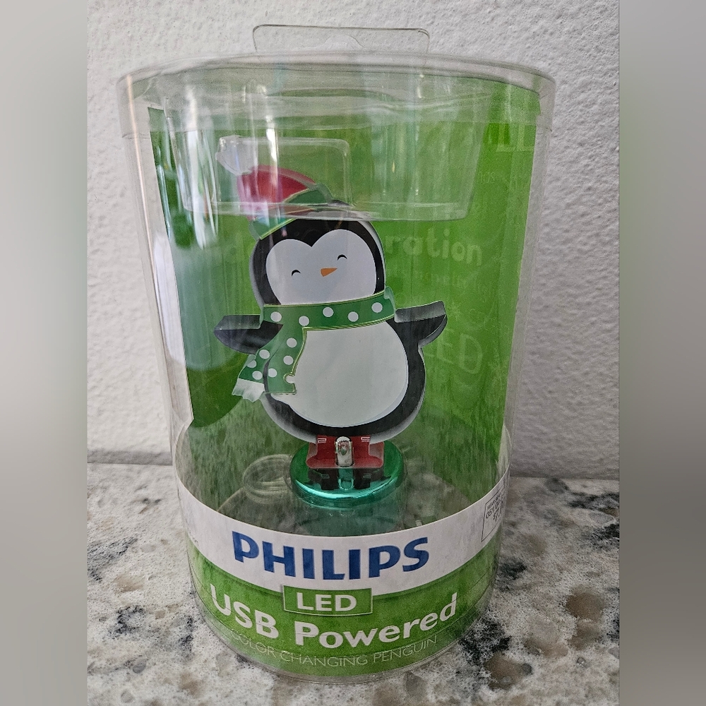 Philips LED USB Powered Color Changing Penguin Decoration - New & Sealed